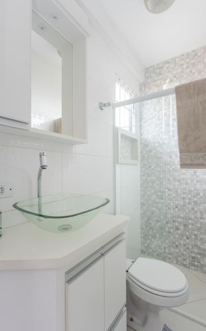 Casa à venda com 140m², 3 quartos e 2 vagasBanheiro da Suíte 2