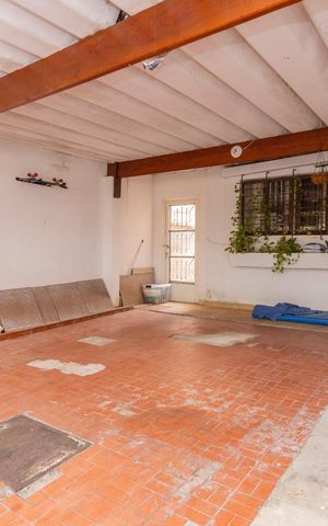 Casa à venda com 140m², 3 quartos e 2 vagasGaragem