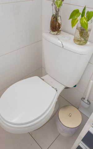 Casa à venda com 140m², 3 quartos e 2 vagasBanheiro da Suíte 1