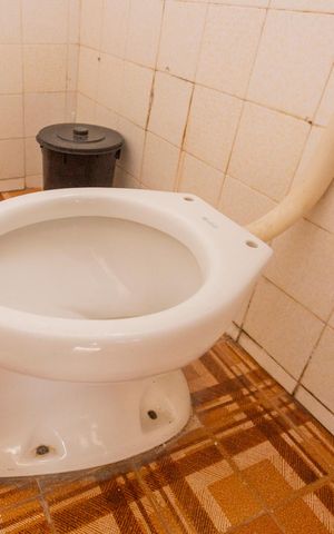 Casa à venda com 140m², 3 quartos e 2 vagasBanheiro de serviço