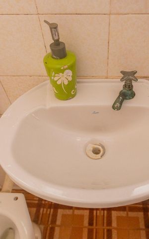 Casa à venda com 140m², 3 quartos e 2 vagasBanheiro de serviço