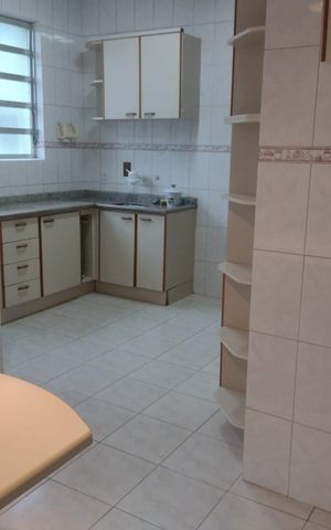 Apartamento à venda com 72m², 1 quarto e 1 vaga
