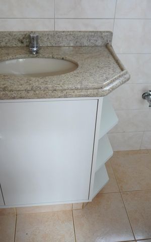 Casa para alugar com 201m², 3 quartos e 2 vagasBanheiro social