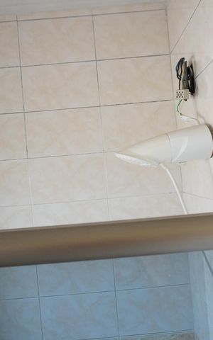 Casa para alugar com 201m², 3 quartos e 2 vagasBanheiro social
