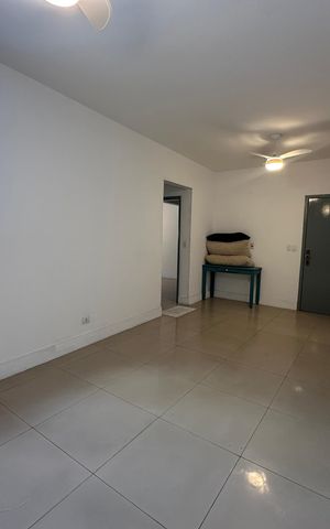 Apartamento para alugar com 90m², 3 quartos e 1 vaga Apartamento para alugar com 90m², 3 quartos e 1 vagaSala