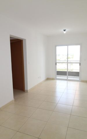 Apartamento para alugar com 53m², 2 quartos e 2 vagasSala