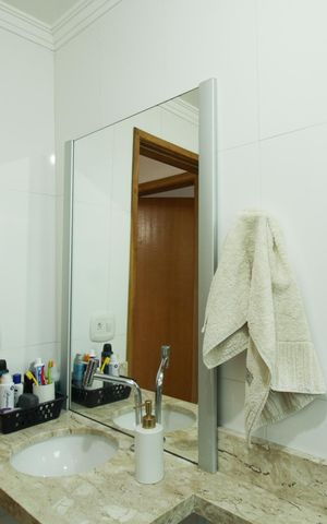 Apartamento à venda com 51m², 2 quartos e 1 vaga Apartamento à venda com 51m², 2 quartos e 1 vagaBanheiro