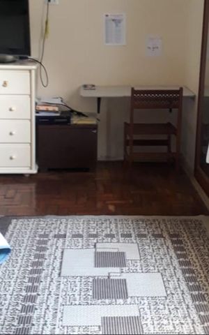 Casa à venda com 180m², 3 quartos e 2 vagas Casa à venda com 180m², 3 quartos e 2 vagasQuarto