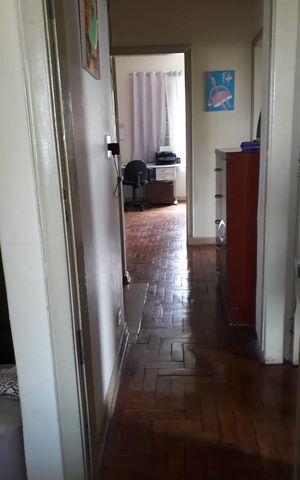 Casa à venda com 180m², 3 quartos e 2 vagas Casa à venda com 180m², 3 quartos e 2 vagasCorredor