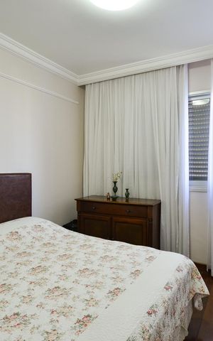 Apartamento à venda com 230m², 4 quartos e 2 vagasSuíte