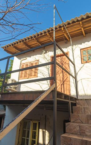 Casa à venda com 100m², 2 quartos e 3 vagas Casa à venda com 100m², 2 quartos e 3 vagasÁrea externa/Fundos