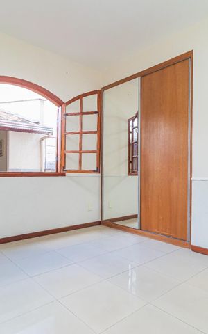 Casa para alugar com 210m², 4 quartos e 2 vagasSuíte