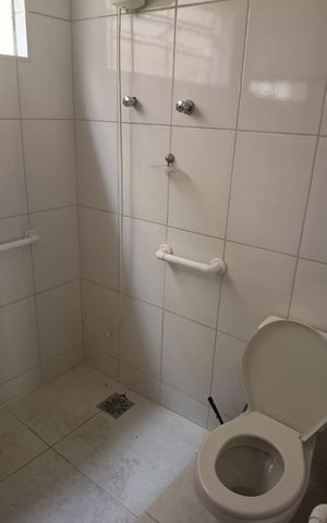 Casa para alugar com 170m², 3 quartos e 2 vagas Casa para alugar com 170m², 3 quartos e 2 vagasBanheiro
