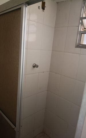 Casa para alugar com 170m², 3 quartos e 2 vagas Casa para alugar com 170m², 3 quartos e 2 vagasBanheiro