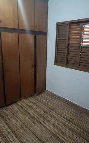 Casa para alugar com 170m², 3 quartos e 2 vagas Casa para alugar com 170m², 3 quartos e 2 vagasQuarto