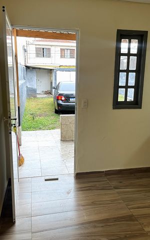 Casa para alugar com 200m², 1 quarto e 6 vagasHall de entrada