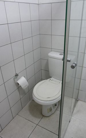 Casa para alugar com 200m², 1 quarto e 6 vagasbanheiro