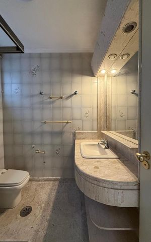 Apartamento para alugar com 250m², 4 quartos e 2 vagas
