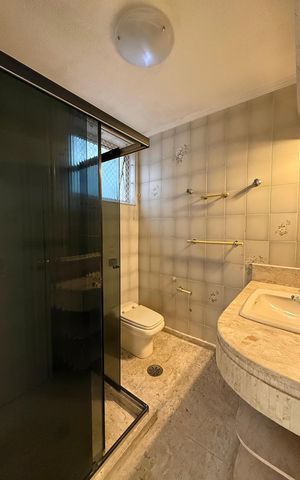 Apartamento para alugar com 250m², 4 quartos e 2 vagas