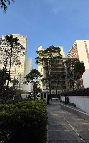 Apartamento para alugar com 250m², 4 quartos e 2 vagas