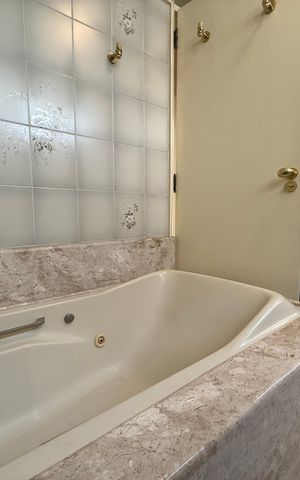 Apartamento para alugar com 250m², 4 quartos e 2 vagas