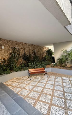 Apartamento para alugar com 250m², 4 quartos e 2 vagas