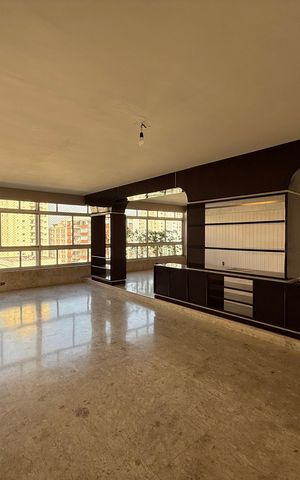 Apartamento para alugar com 250m², 4 quartos e 2 vagas