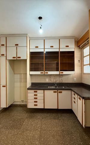 Apartamento para alugar com 250m², 4 quartos e 2 vagas