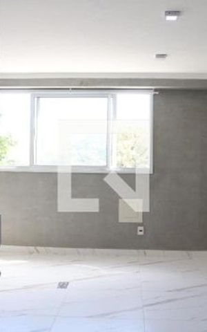 Studio para alugar com 25m², 1 quarto e sem vagaSala/Quarto