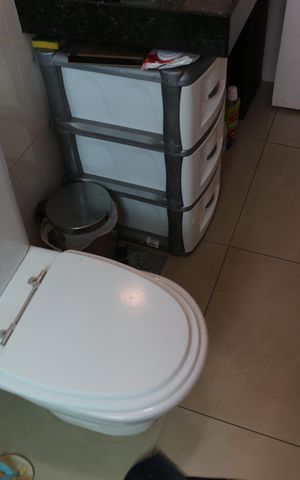 Casa à venda com 360m², 5 quartos e 3 vagasBanheiro 1