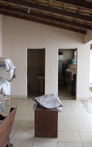 Casa à venda com 360m², 5 quartos e 3 vagasQuintal