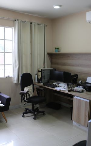 Casa à venda com 360m², 5 quartos e 3 vagasQuarto 4