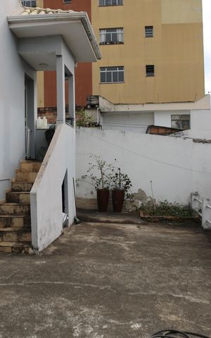 Casa à venda com 360m², 5 quartos e 3 vagasQuintal