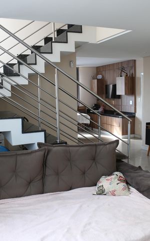 Casa à venda com 360m², 5 quartos e 3 vagasSala