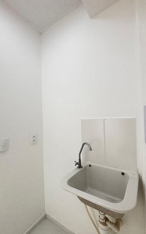 Apartamento para alugar com 31m², 2 quartos e sem vaga Apartamento para alugar com 31m², 2 quartos e sem vagaCozinha e Área de Serviço