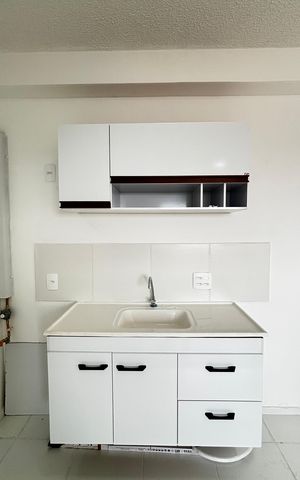 Apartamento para alugar com 31m², 2 quartos e sem vaga Apartamento para alugar com 31m², 2 quartos e sem vagaCozinha e Área de Serviço