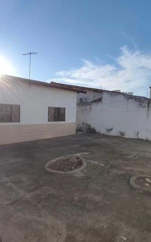 Casa para alugar com 300m², 3 quartos e 3 vagas Casa para alugar com 300m², 3 quartos e 3 vagasÁrea comum