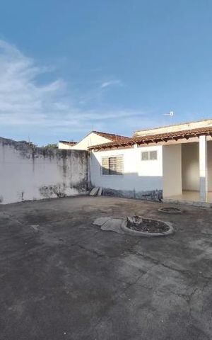 Casa para alugar com 300m², 3 quartos e 3 vagas Casa para alugar com 300m², 3 quartos e 3 vagasÁrea comum