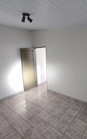 Casa para alugar com 300m², 3 quartos e 3 vagas Casa para alugar com 300m², 3 quartos e 3 vagasQuarto 3