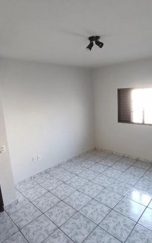 Casa para alugar com 300m², 3 quartos e 3 vagas Casa para alugar com 300m², 3 quartos e 3 vagasQuarto 3