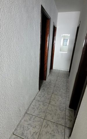 Casa para alugar com 300m², 3 quartos e 3 vagas Casa para alugar com 300m², 3 quartos e 3 vagasCorredor