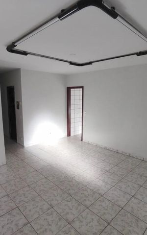 Casa para alugar com 300m², 3 quartos e 3 vagas Casa para alugar com 300m², 3 quartos e 3 vagasSala de jantar