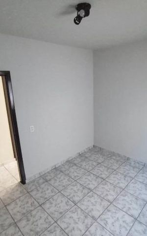 Casa para alugar com 300m², 3 quartos e 3 vagas Casa para alugar com 300m², 3 quartos e 3 vagasQuarto 2