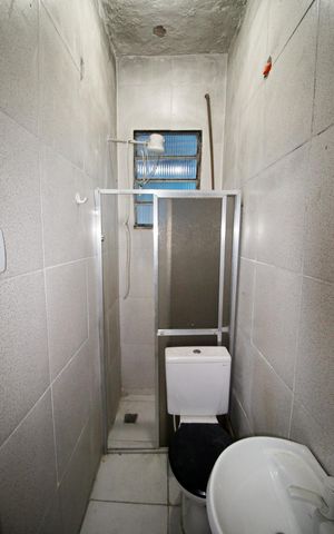 Casa para alugar com 40m², 2 quartos e sem vagaBanheiro social