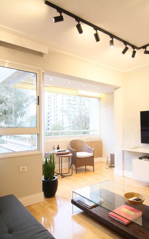 Apartamento à venda com 72m², 2 quartos e 2 vagasSala