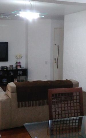 Apartamento à venda com 107m², 3 quartos e 1 vaga Apartamento à venda com 107m², 3 quartos e 1 vagaSala