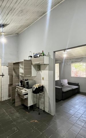 Casa à venda com 9900m², 6 quartos e 5 vagas Casa à venda com 9900m², 6 quartos e 5 vagasCozinha