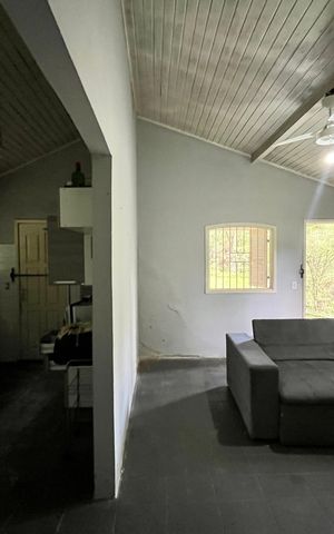 Casa à venda com 9900m², 6 quartos e 5 vagas Casa à venda com 9900m², 6 quartos e 5 vagasSala