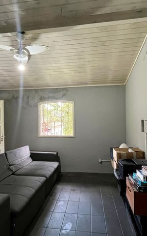 Casa à venda com 9900m², 6 quartos e 5 vagas Casa à venda com 9900m², 6 quartos e 5 vagasSala