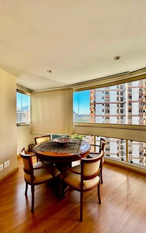 Apartamento à venda com 89m², 2 quartos e 1 vaga Apartamento à venda com 89m², 2 quartos e 1 vagaVaranda
